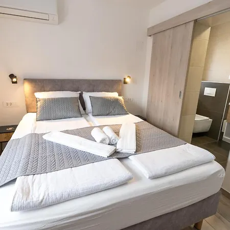 Double With Breakfast Free Parking And Ev Ready Bed and breakfast 3*