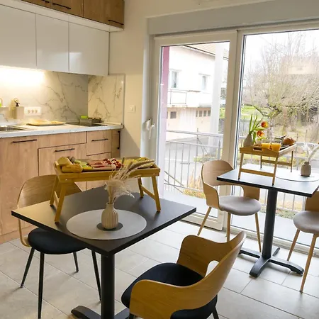 Bed and breakfast Double With Breakfast Free Parking And Ev Ready Postojna